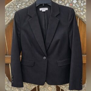 Liz Claiborne Women's Black Blazer. Size Medium
